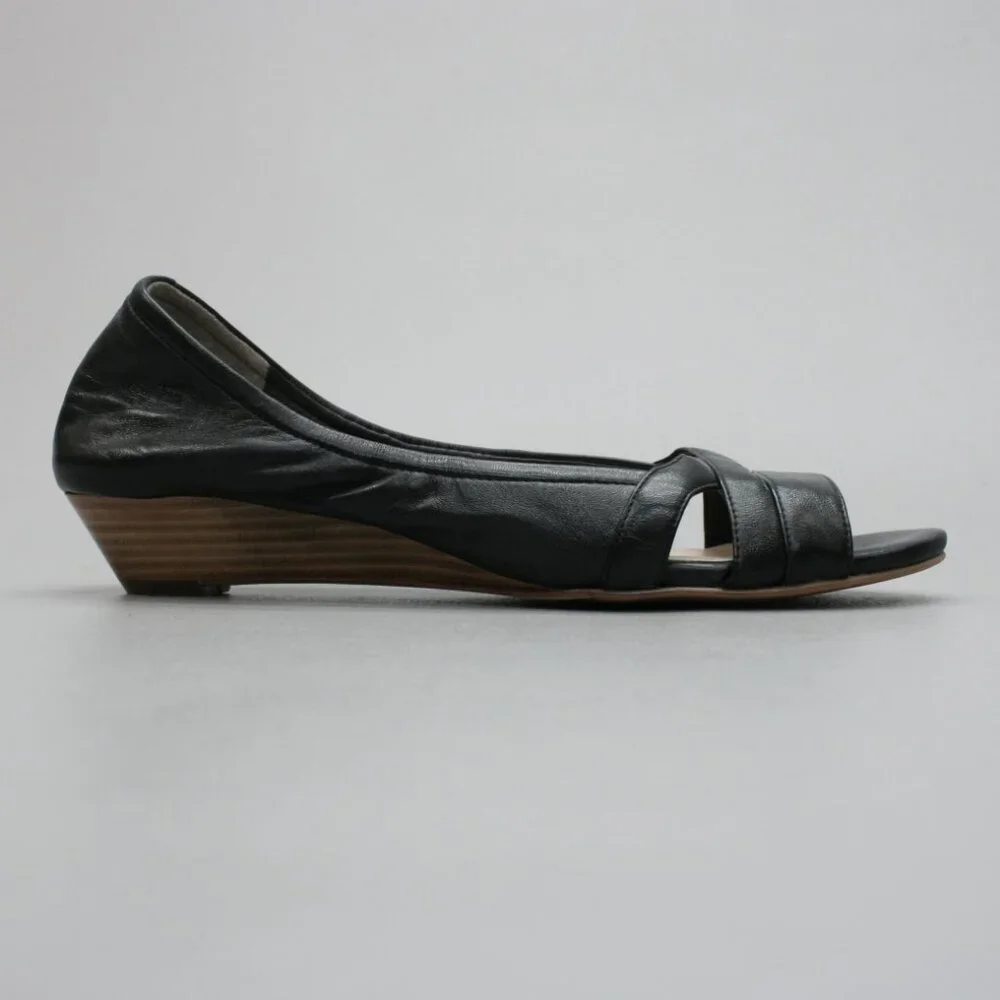 Cole Haan Ladies 9.5 Amari NikeAir Black Leather Open-toe Wedge Pump Heels Shoes - Picture 4 of 12
